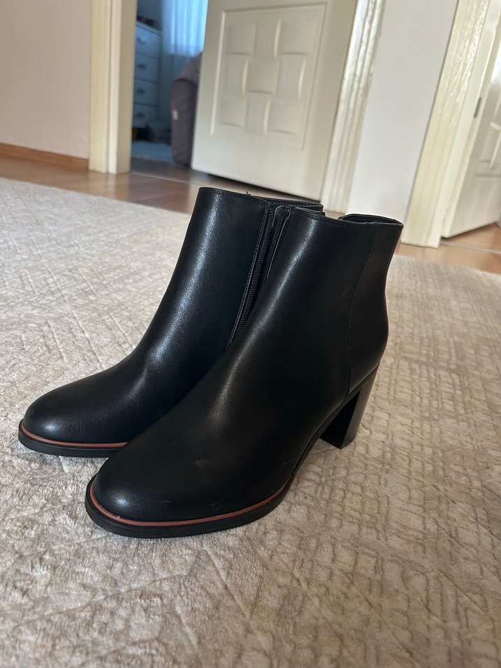 Siyah Kadın Topuklu Bot - Görsel 5