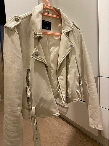 xs Beden Bershka deri ceket ekru