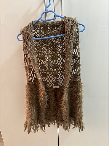 Batik örme yelek