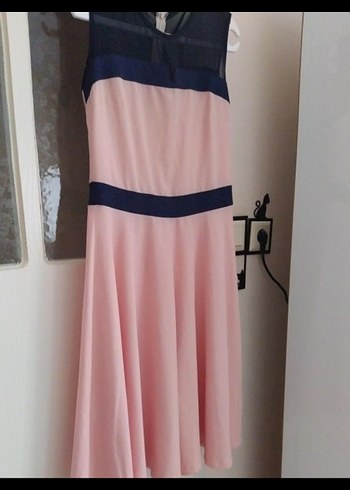 Pudra Rengi Straplez Piliseli Midi Elbise - Görsel 2