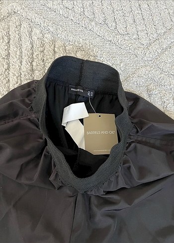 xl Beden siyah Renk Etiketli sporcu şortu
