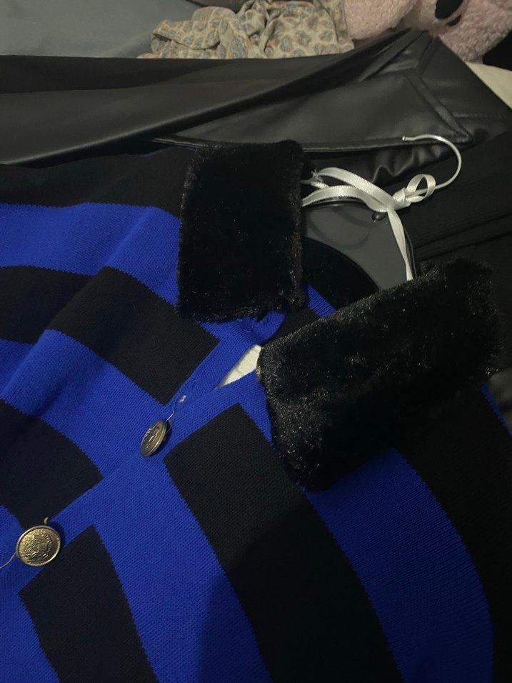 Kürk Detaylı Mavi Çizgili Kısa Hırka - Görsel 2