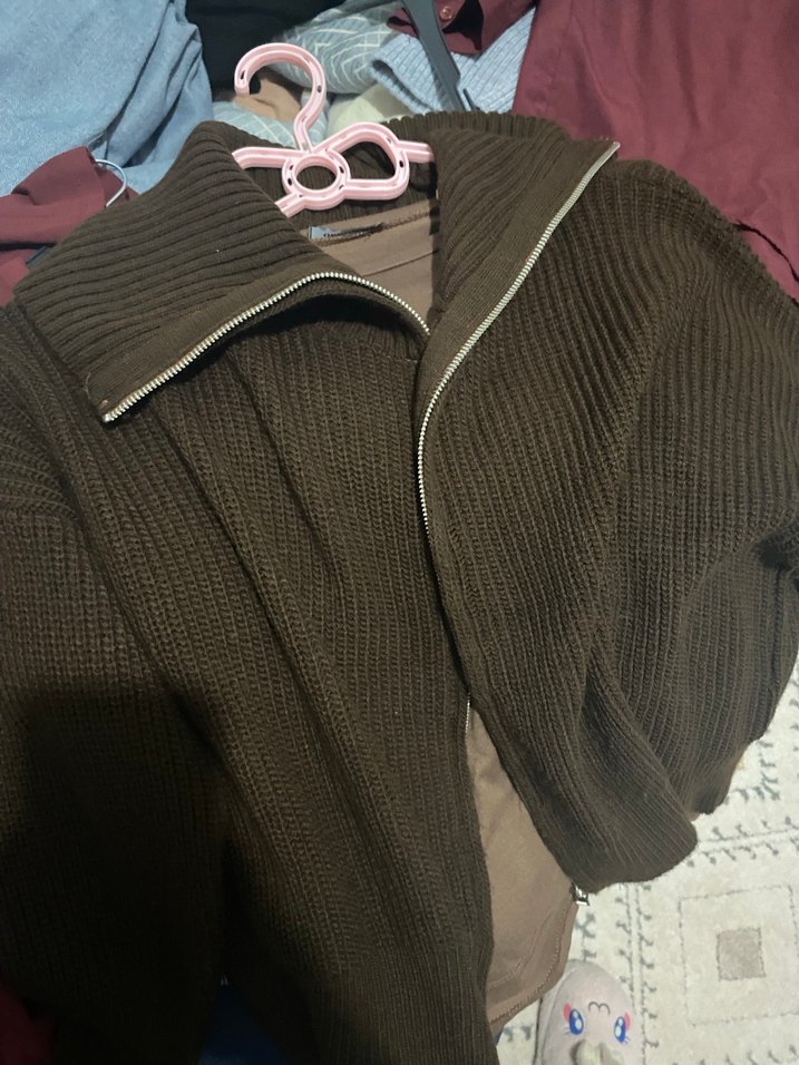 Kahverengi Fermuarlı Boğazlı Triko Kazak - Görsel 3