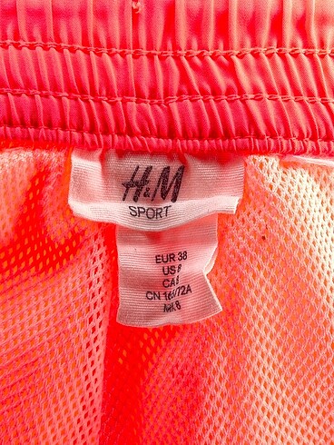 38 Beden pembe Renk H&M Mini Şort %70 İndirimli.