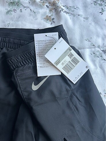 xs Beden Orjinal etiketli nike tayt şort
