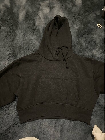 s Beden pull and bear crop sweat 2li