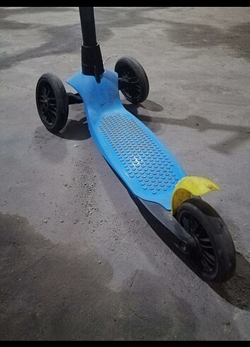 Decathlon Decathlon marka scooter .