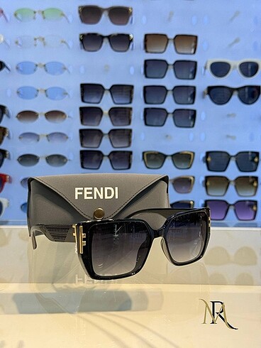 Diğer YENİ (NEW)* FENDİ QUALITY* POLARİZED KUTULU ?BOXED ???????????