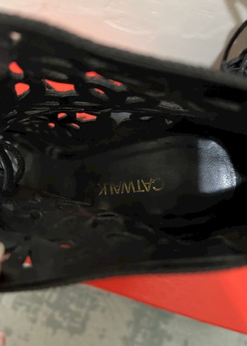 Siyah Dantelli Topuklu Kadın Ayakkabı - Görsel 3