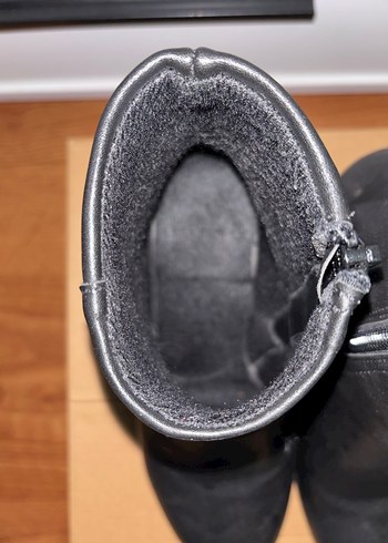 Siyah Deri Kadın Bot - Görsel 5