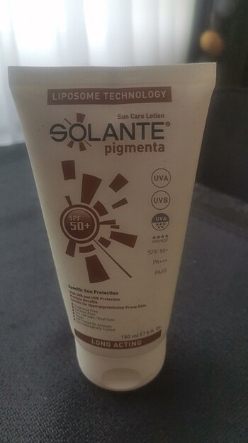 Diğer Solante pigmenta güneş kremi 