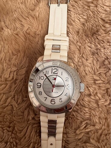 Tommy Hilfiger Tommy Hilfiger saat