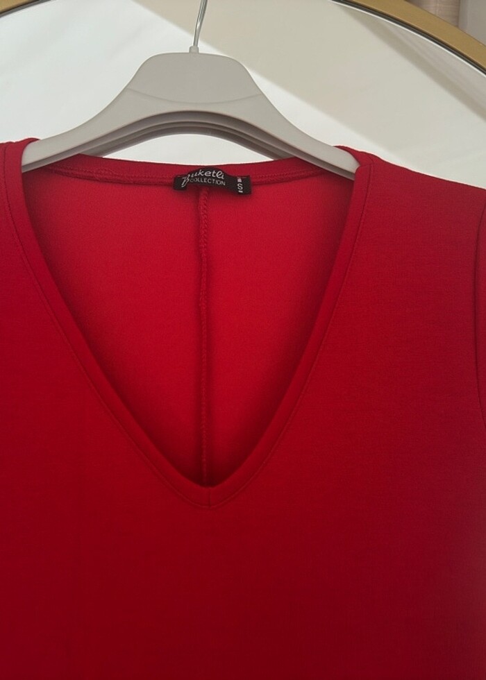 Şık Kırmızı Elbise - Görsel 5