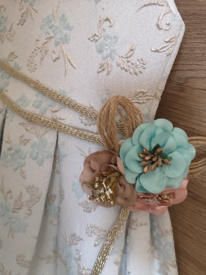 Kız Çocuk Beyaz Nakışlı Dantel Elbise - Görsel 5