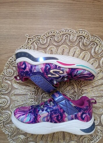 26 Beden mor Renk Skechers kız çocuk ayakkabı 