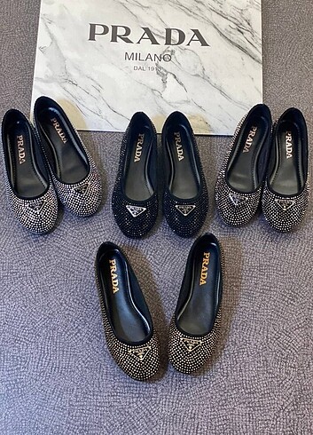 Prada taşlı Babet