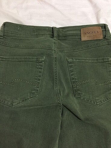 m Beden yeşil Renk 38 beden yeşil kot pantolon