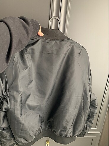 s Beden siyah Renk Bershka bomber ceket