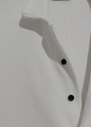 Beyaz Kısa Kollu Düğmeli Kadın Gömlek - Görsel 2