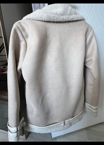 Kadın Beyaz Kürklü Streetwear Ceket - Görsel 4