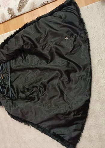 Siyah Kadın Kürk Detaylı Midi Mont - Görsel 5