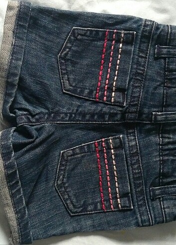 18-24 Ay Beden mavi Renk Tommy Hilfiger orjinal 2 yaş kot şort 
