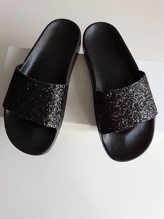 Designer Şoook Fiyata Çok Şık Terlik