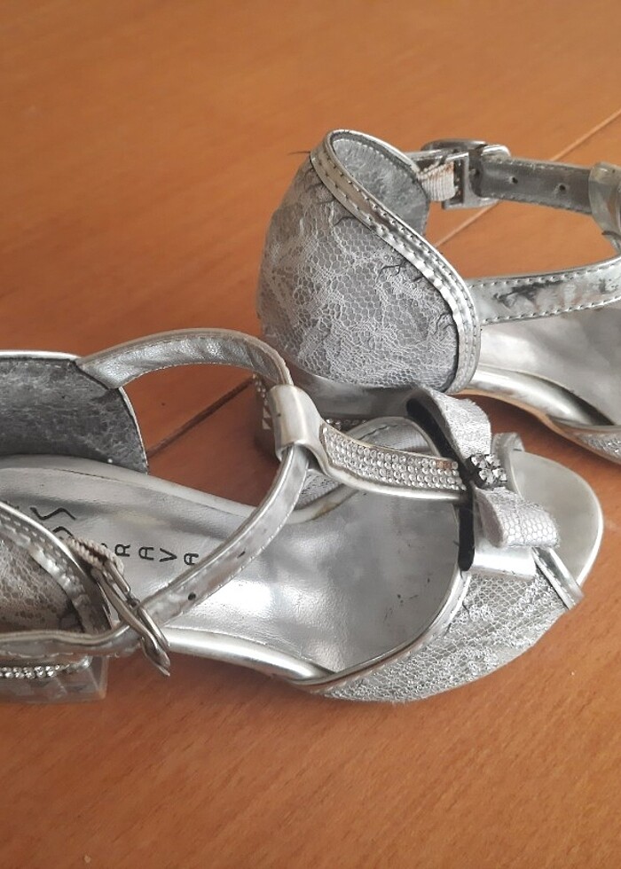 Çocuk topuklu ayakkabı  - Görsel 4