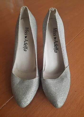 Kadın simli topuklu ayakkabı