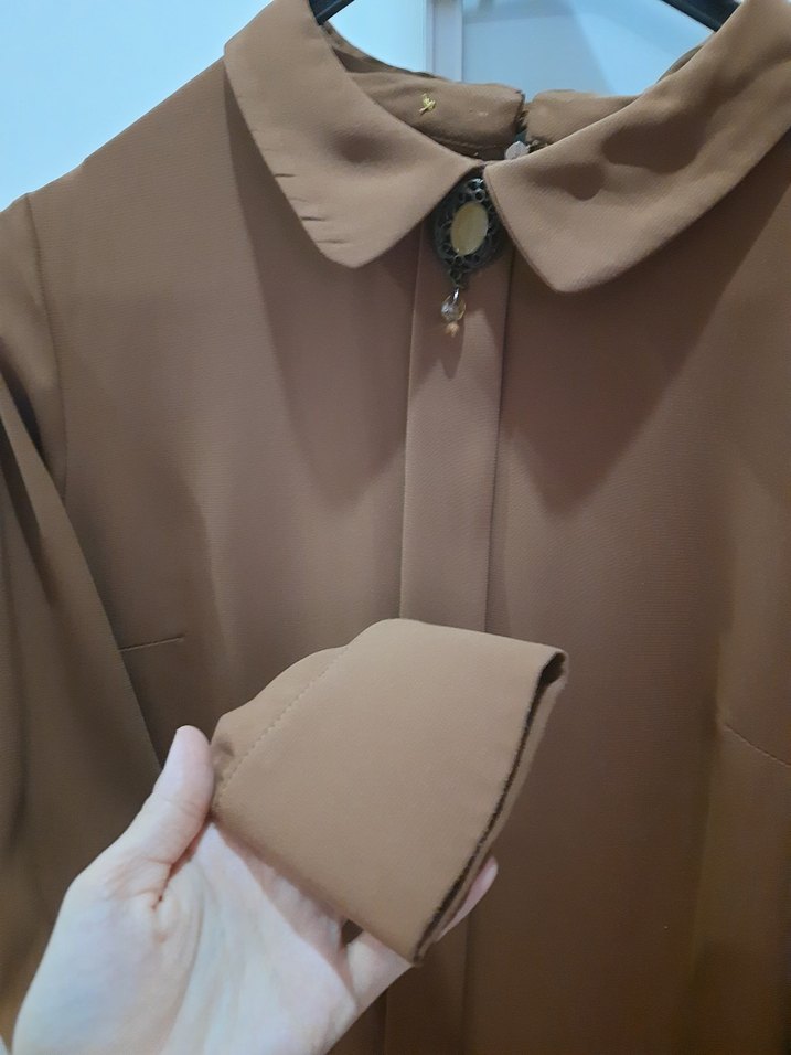 Düğmeli Kahverengi Midi Kadın Tunik - Görsel 4