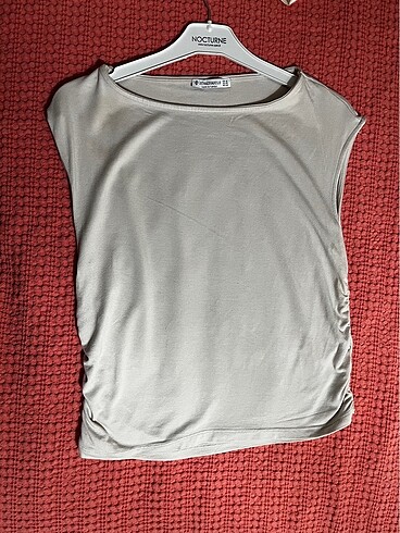 Stradivarius top