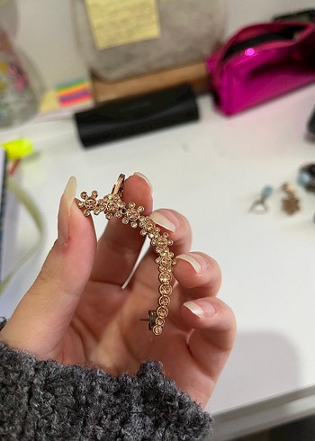 Boncuklu Yılan Desenli Bej Kadın Ear Cuff - Görsel 3