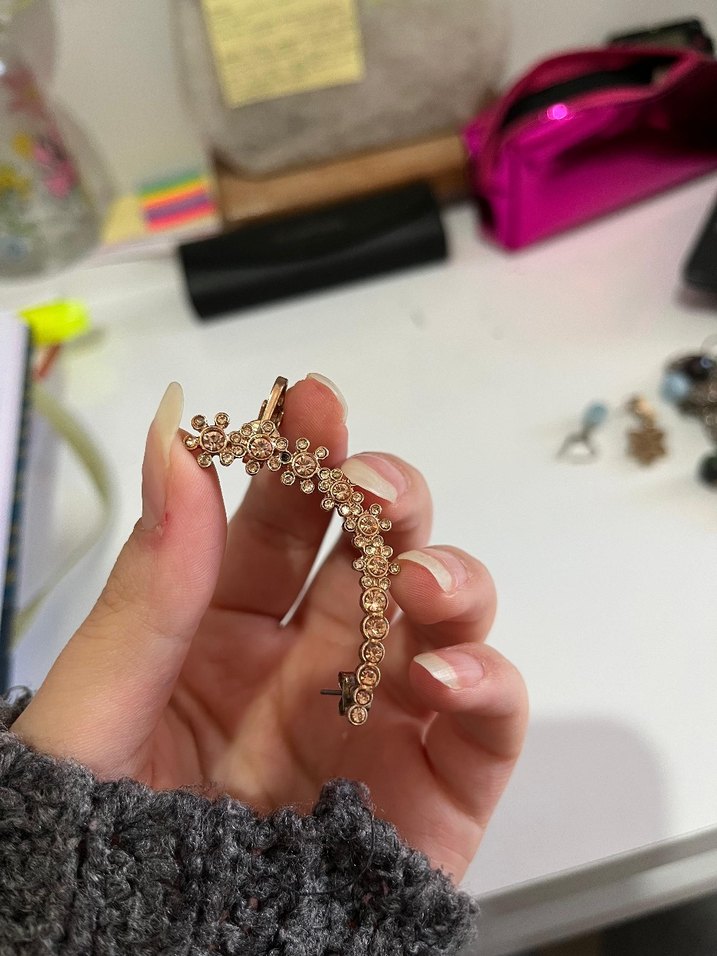 Boncuklu Yılan Desenli Bej Kadın Ear Cuff - Görsel 3