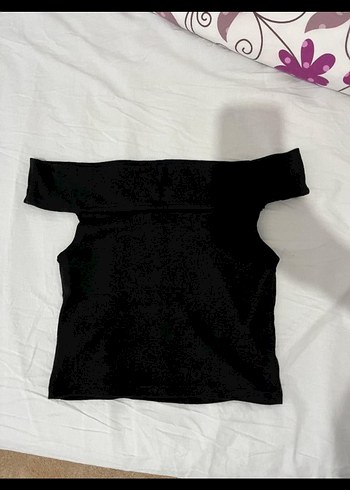 Siyah omuzu açık crop - Görsel 3