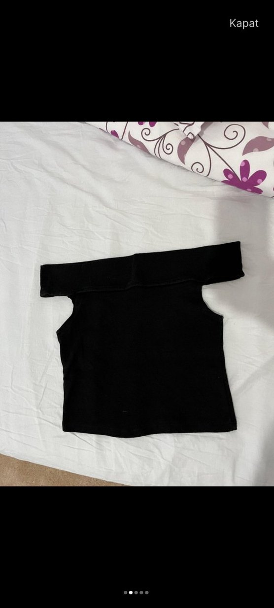 Siyah omuzu açık crop - Görsel 2