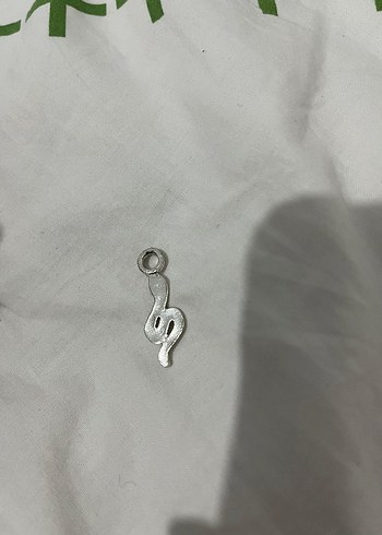 Gri Yılan Desenli Kadın Kolye ucu - Görsel 3