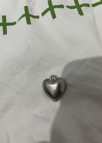 Gri Kalp Şeklinde Kadın kolye ucu - Görsel 2