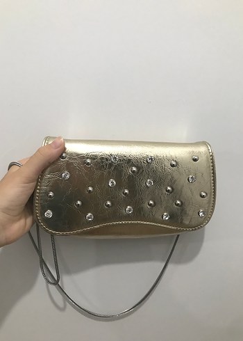 Beden altın Renk Zara taşlı zımbalı altin çanta
