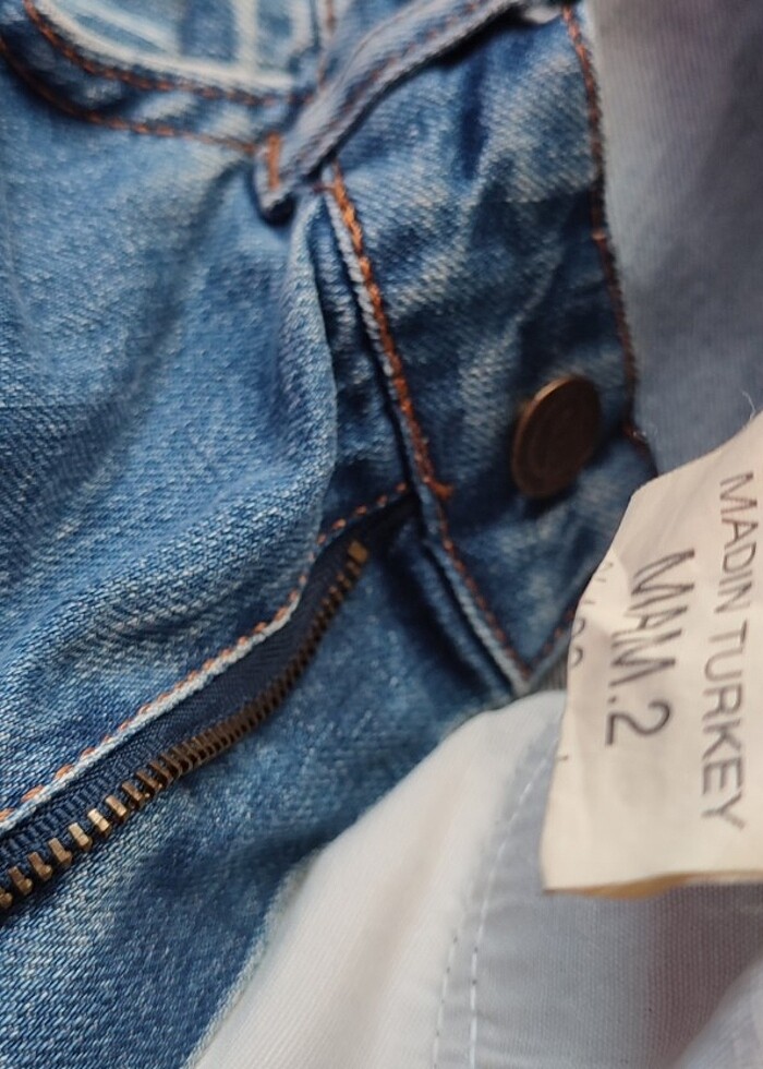 Yırtık kot - Görsel 3