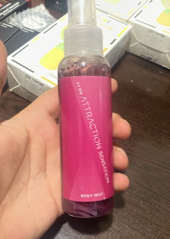 Avon Attraction Sensation Kadın Vücut Spreyi