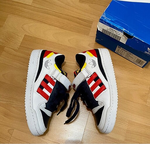 adidas forum low