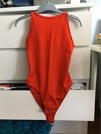 Kırmızı bodysuit