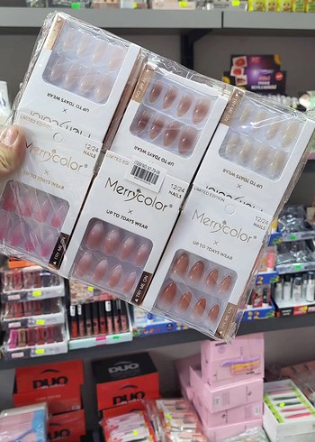 Bej ve Koyu Renkli Tırnak Süsleri Seti - Görsel 3