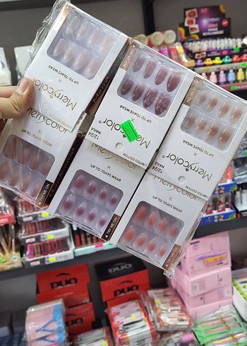 Bej ve Koyu Renkli Tırnak Süsleri Seti - Görsel 2