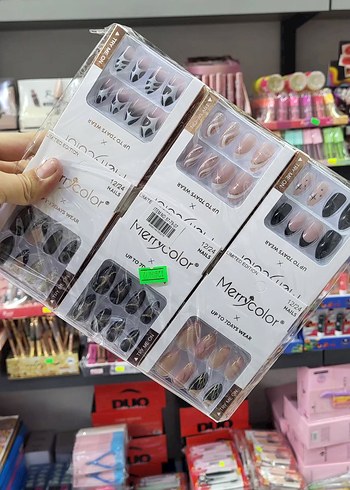 Bej ve Koyu Renkli Tırnak Süsleri Seti - Görsel 4