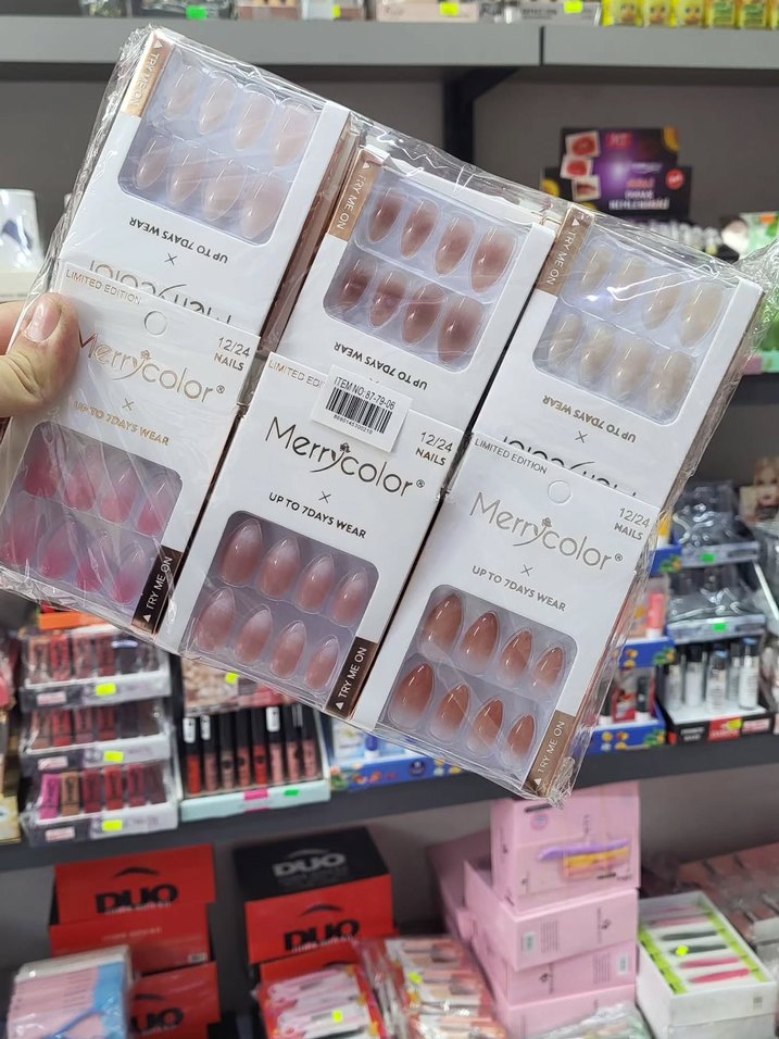 Bej ve Koyu Renkli Tırnak Süsleri Seti - Görsel 3