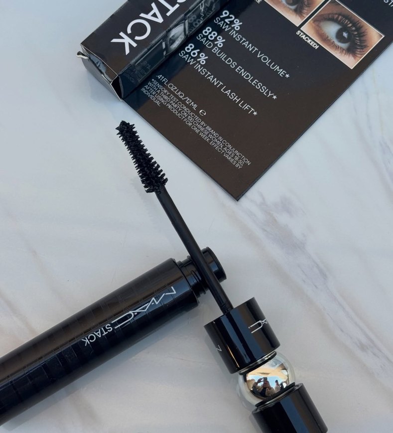 MAC Stack Siyah Maskara - Görsel 2