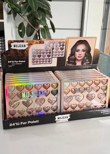 Mujgan 24lü far paleti adet
Kalp Şeklinde Çok Renkli Far Paleti - Görsel 2