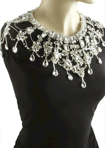 Altın Renkli Boncuklu Vücut Zinciri - Görsel 2