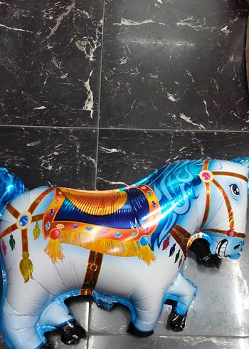 Altın Renk Kalp Şeklinde Folyo Balon - Görsel 12